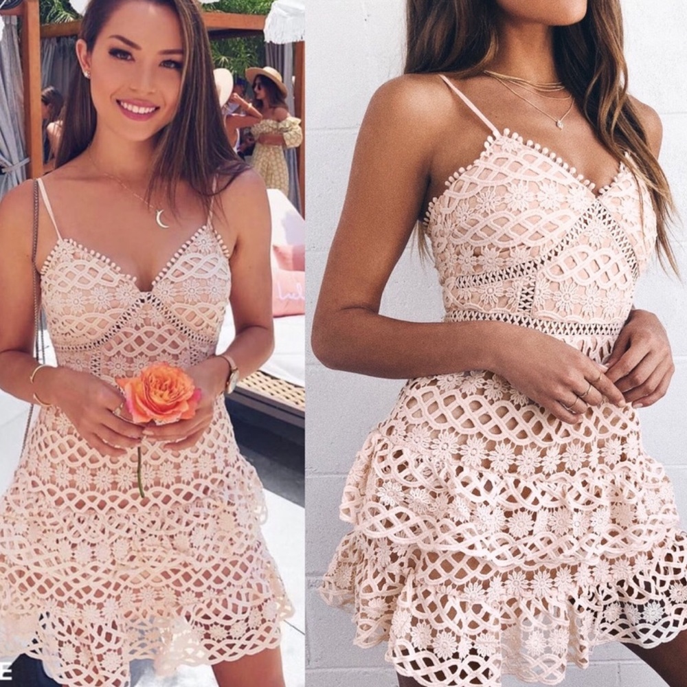 Lulu’s blush pink dress